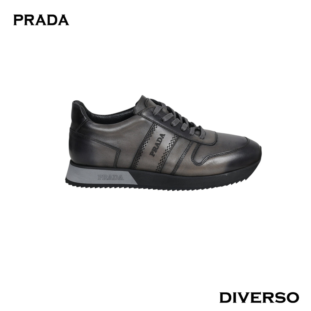 كوتشي PRADA