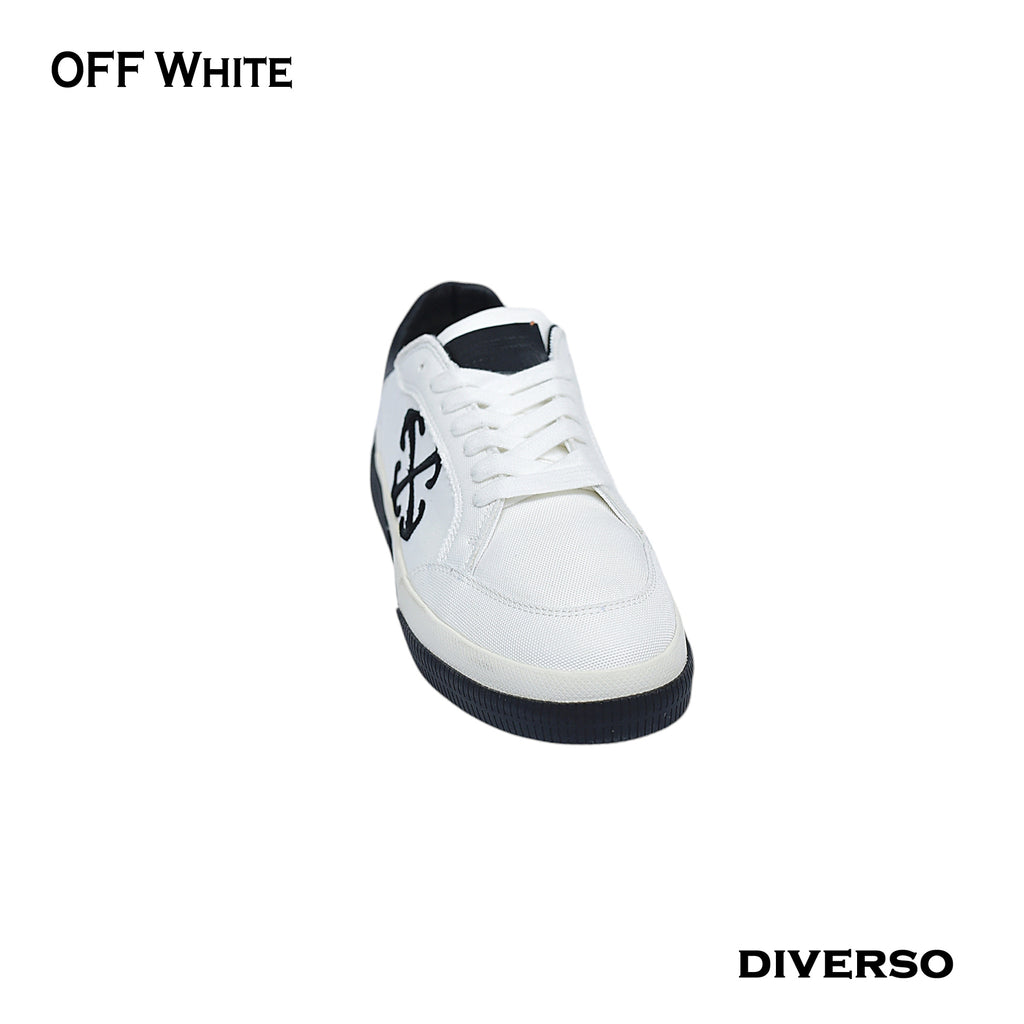 كوتشي رجالي OFF WHITE