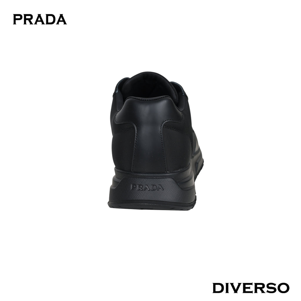 كوتشي PRADA