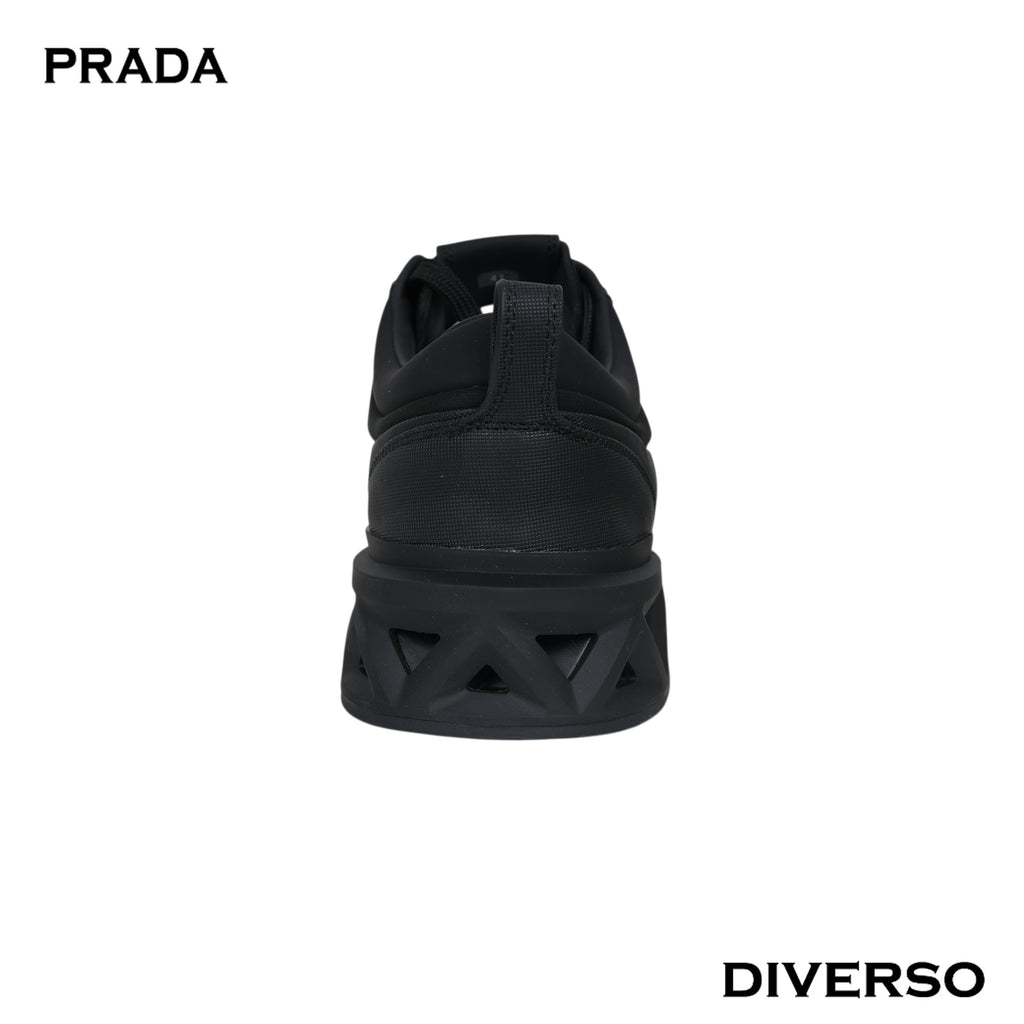 كوتشي PRADA