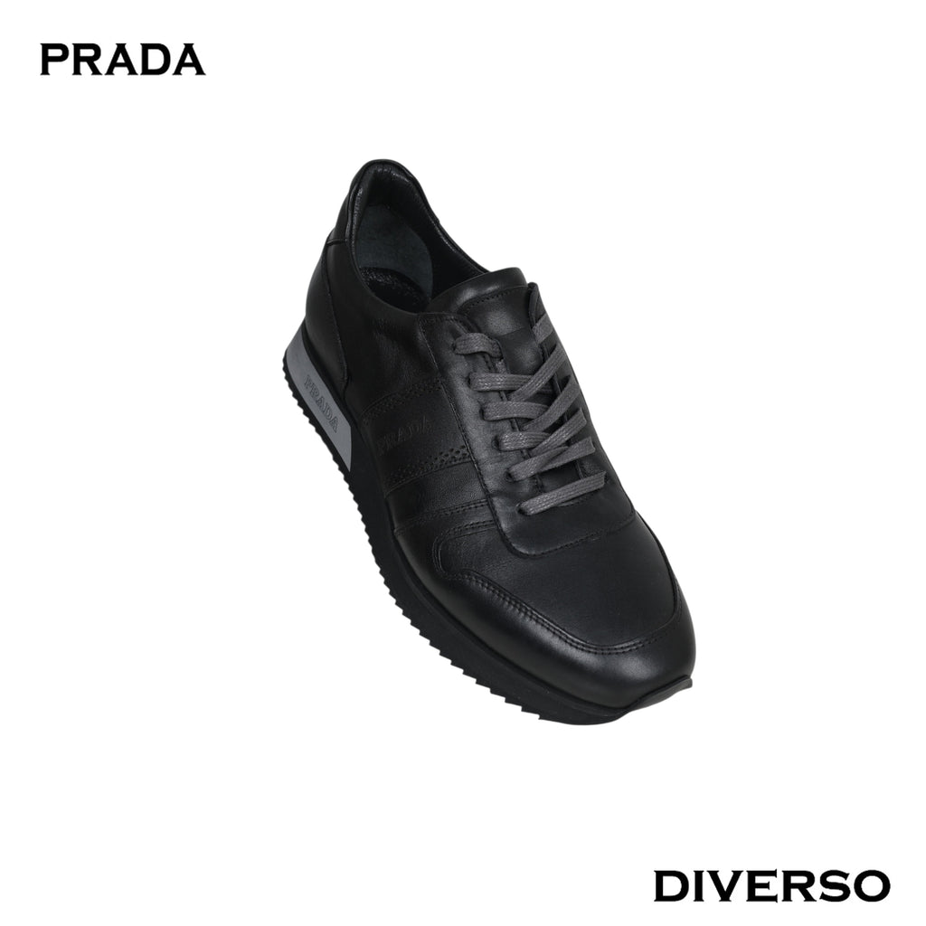 كوتشي PRADA