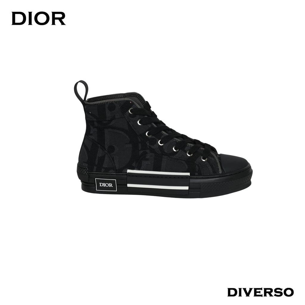 كوتشي DIOR