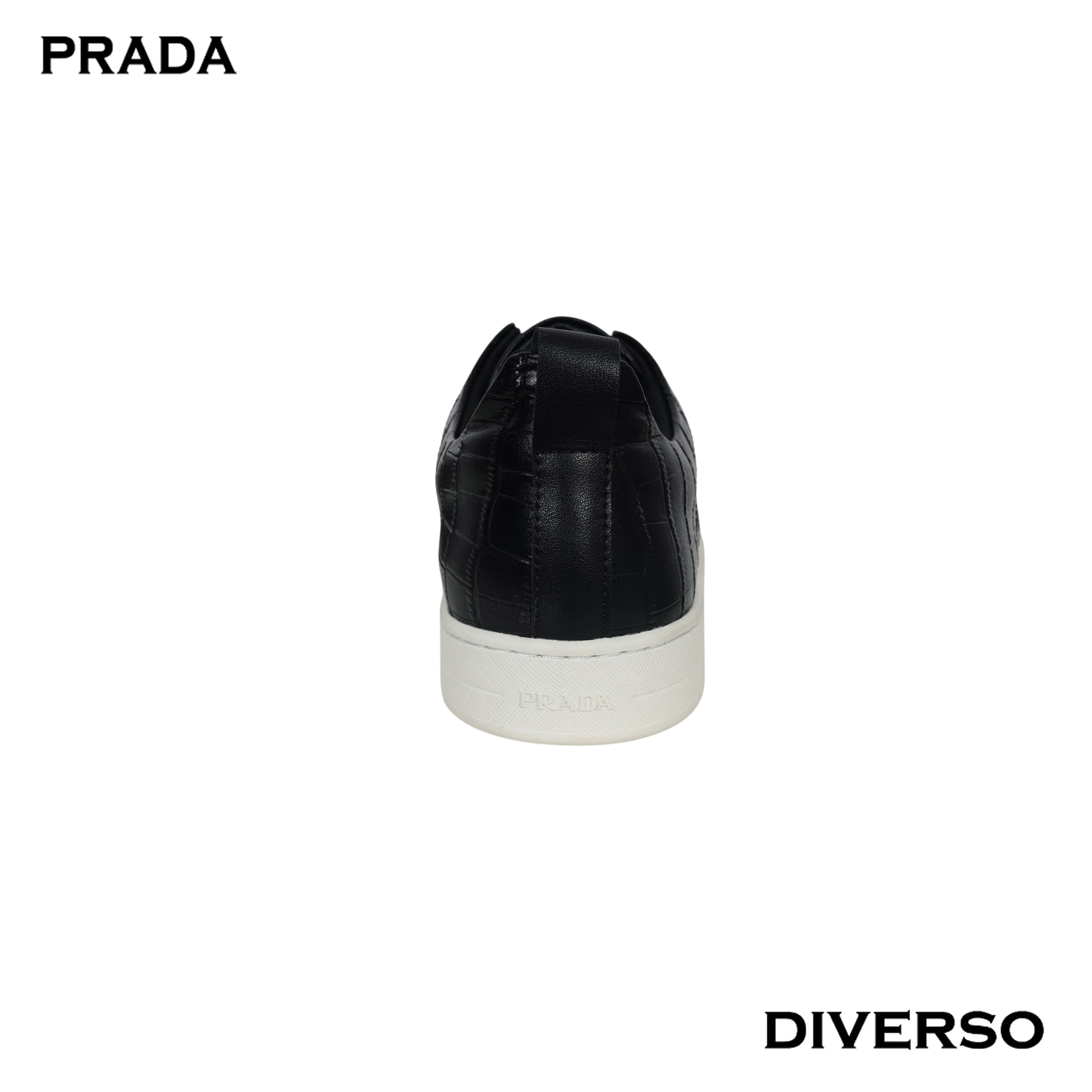 كوتشي PRADA