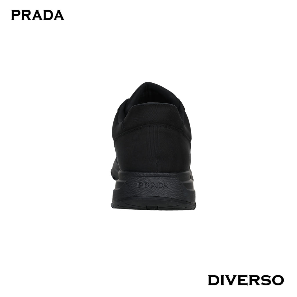 PRADA كوتشي