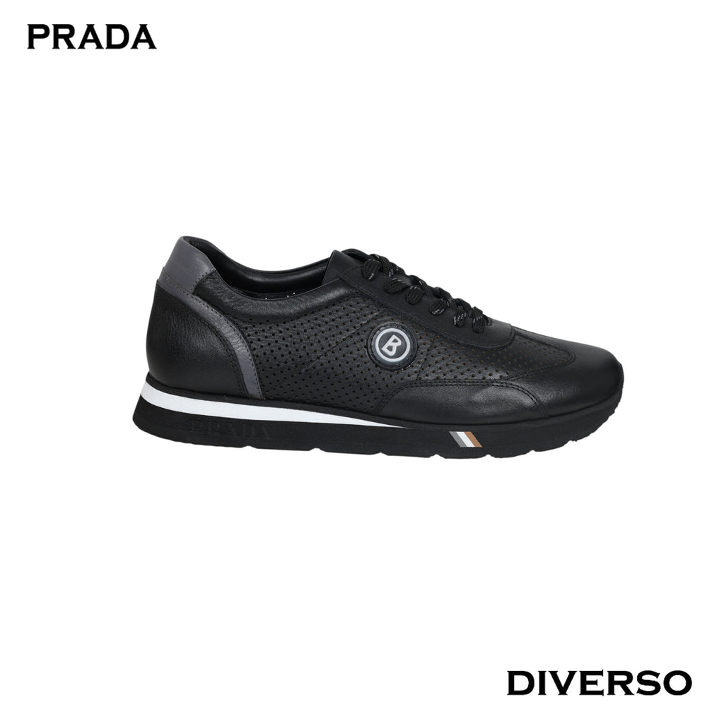 كوتشي PRADA