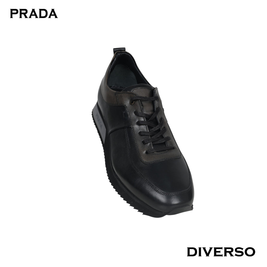 كوتشي PRADA
