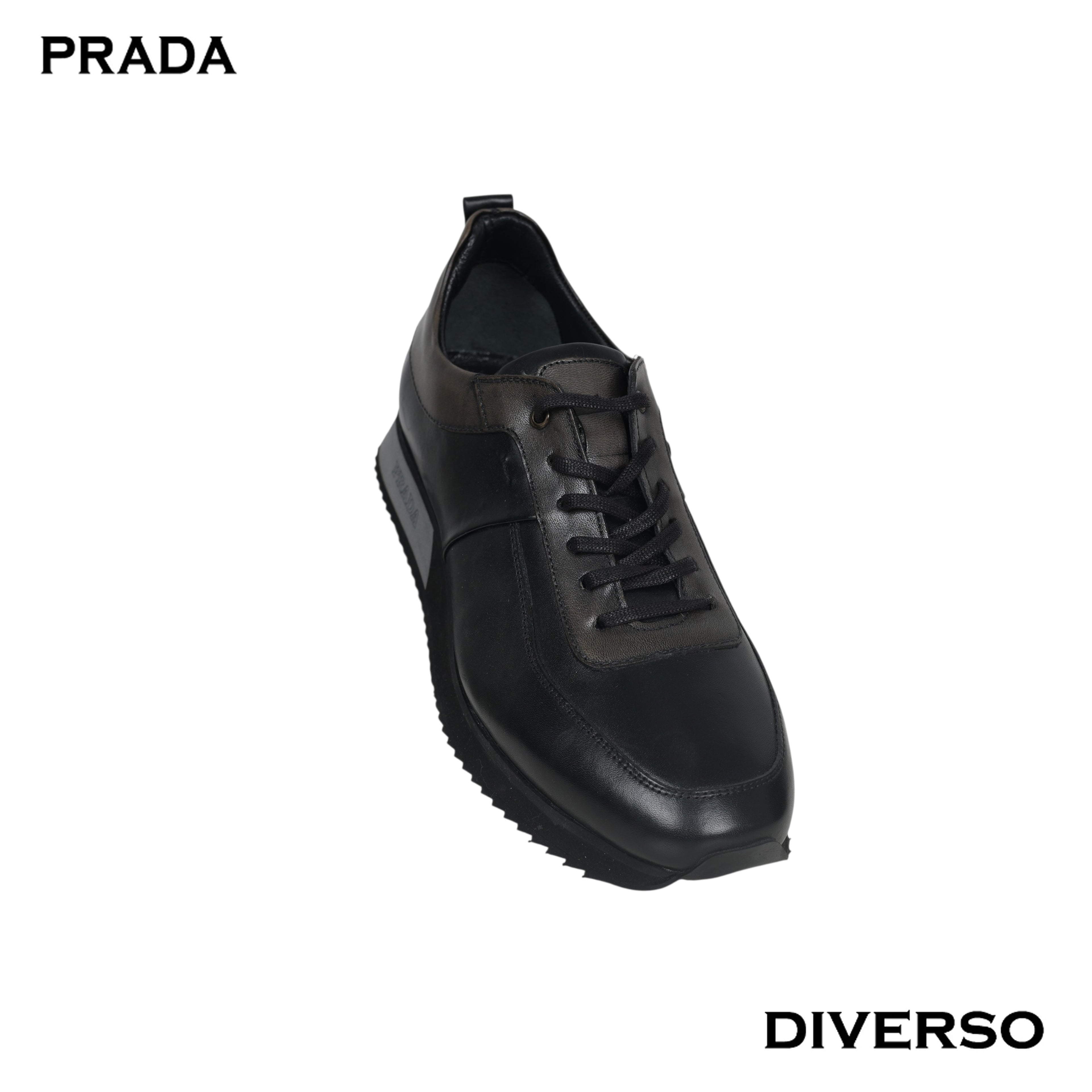كوتشي PRADA